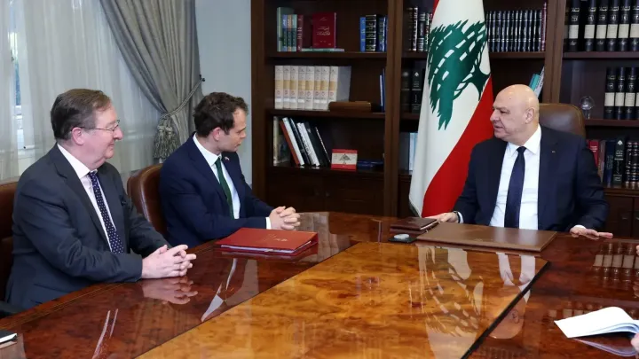 عون يبحث مع روبيو جهود التوصل إلى وقف نار مع إسرائيل ويؤكد أن التفاوض "مسألة سيادية"