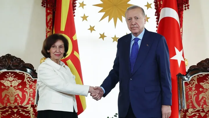 Erdoğan priti në takim presidenten e Maqedonisë së Veriut Siljanovska-Davkova