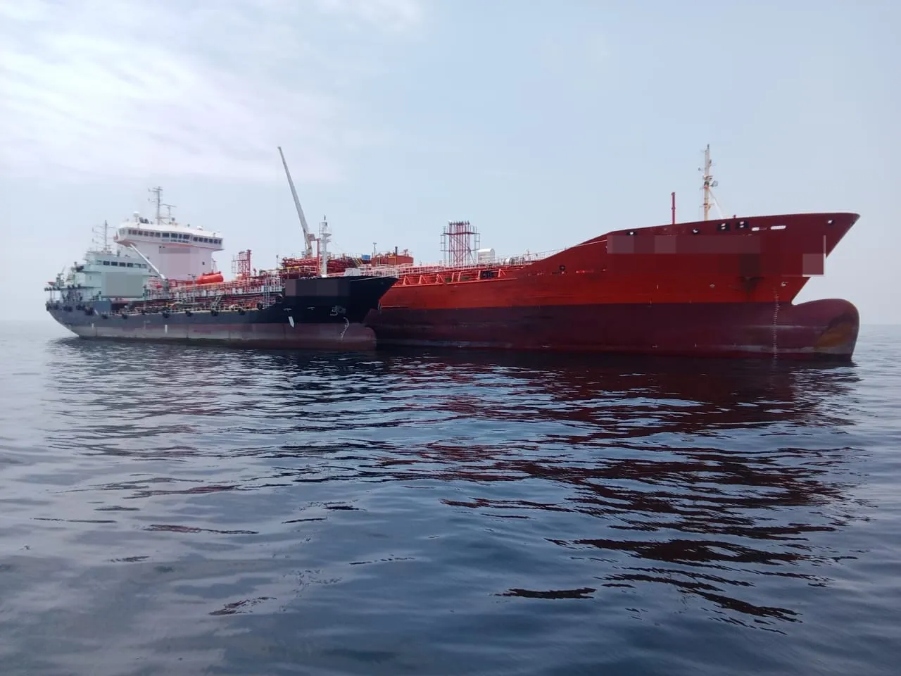 Selat Melaka jadi 'sarang' baharu: Taktik licik kapal 'shadow fleet' pindah lokasi