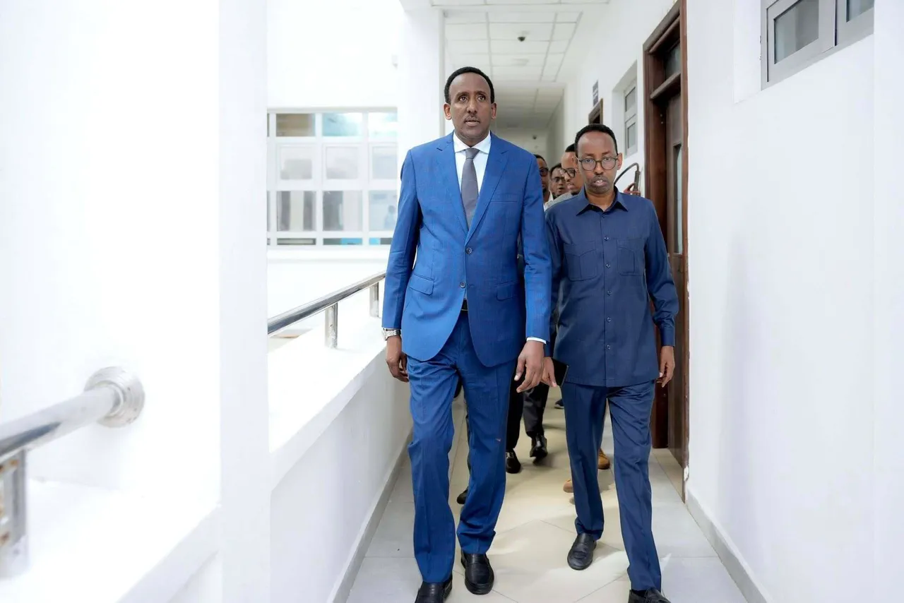 Agaasimaha cusub ee Hay’adda Socdaalka iyo Jinsiyadda oo kormeeray xarumaha hay’adda