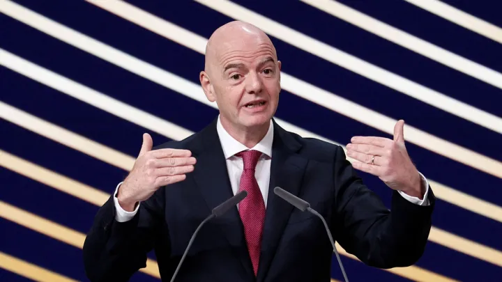 «FIFA» президенті Иранның Әлем чемпионатына «міндетті түрде» қатысатынын айтты