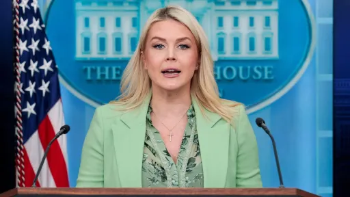 کاخ سفید: پاکستان تنها میانجی بین ایران و آمریکا است