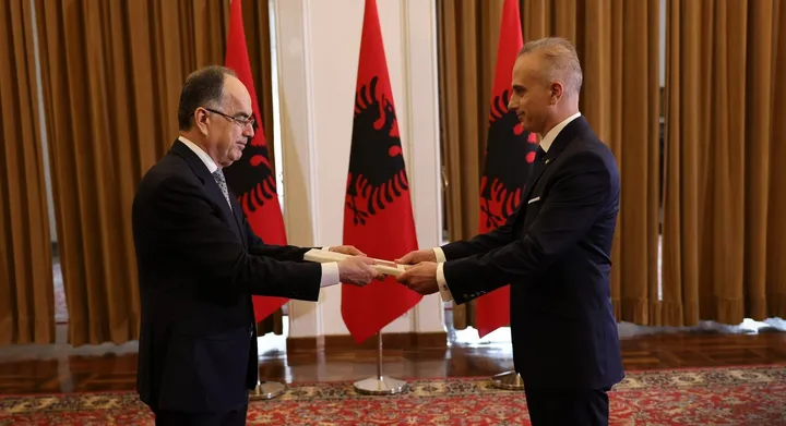 Begaj pranon letrat kredenciale të ambasadorit të ri turk: Avancojmë marrëdhëniet shqiptaro-turke