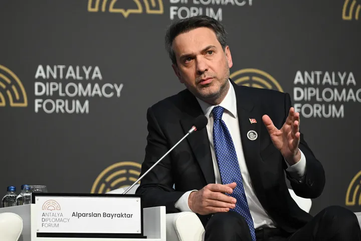 تركيا تؤكد خططها لتنويع مصادر الطاقة وزيادة القدرات النووية والمتجددة