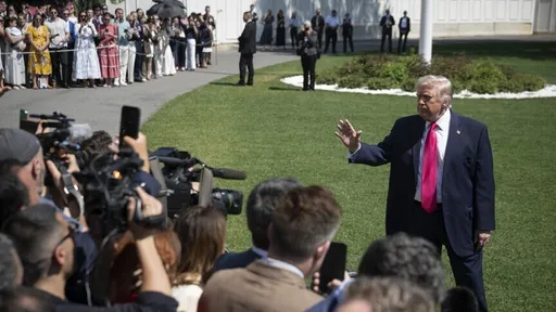 Trump poručio da SAD zabranjuje Izraelu daljnje napade na Liban: "Dosta je bilo"