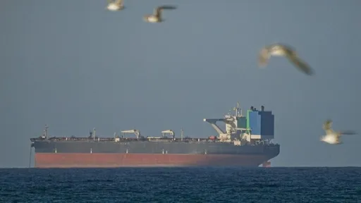 Ograničen pomorski saobraćaj blizu Hormuza dok 14 plovila prolazi kroz tjesnac usred američke blokade