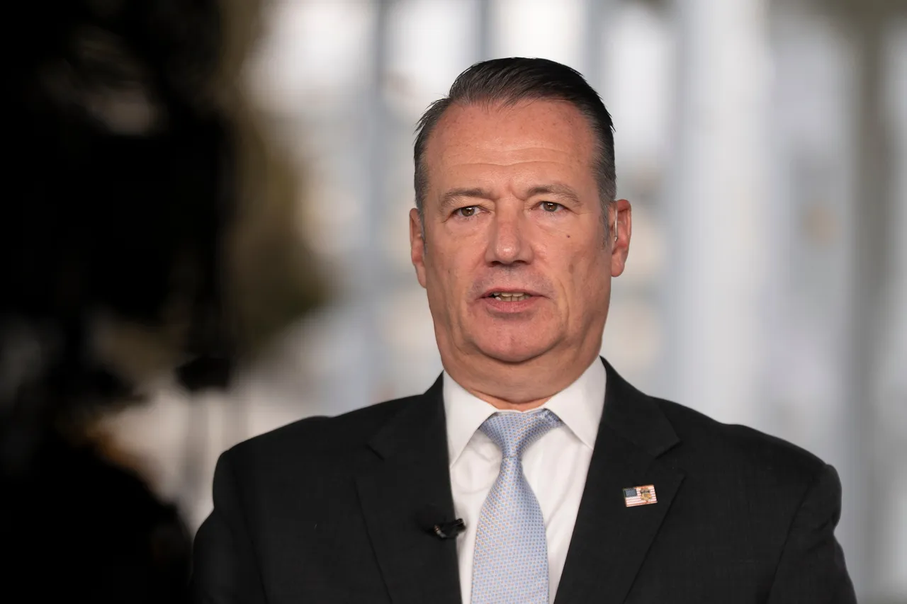 Директорот на американската ИЦЕ се повлекува, ќе ја напушти агенцијата на крајот на мај