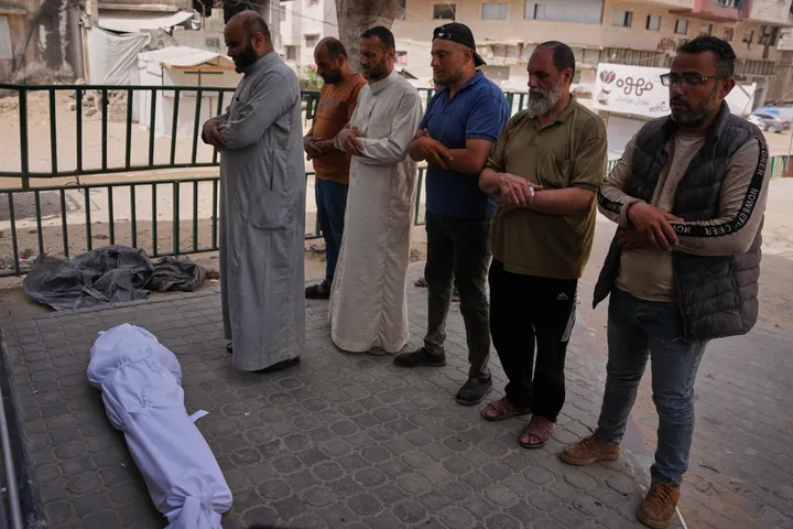 Israeli fire kills Palestinian in Gaza, wounds teen amid ceasefire violations