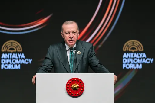 ئانتاليا دىپلوماتىيە مۇنبىرىدىن ھاسىل بولغان ساۋاقلار: ياۋروپانىڭ تۈركىيەگە سەل قارىشى ئۆزىگە زىيان