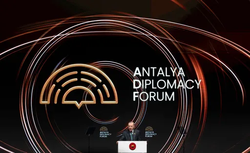 Foro Diplomático de Antalya: cómo Türkiye forja el multilateralismo ante un mundo incierto y volátil