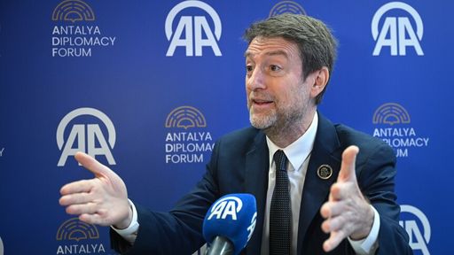 Kryediplomati i Shqipërisë  Hoxha në ADF  BE ja mbetet qëllim i Ballkanit Perëndimor