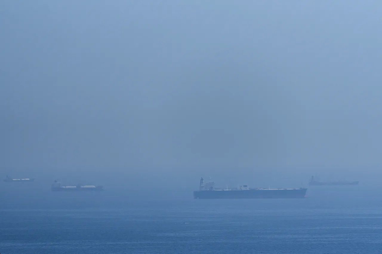 데이터에 따르면, 유조선이 호르무즈 해협을 빠져나와 한국의 현대오일뱅크로 향하고 있다