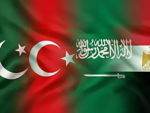 Chefes da diplomacia da Türkiye, Egito, Paquistão e Arábia Saudita reúnem-se em Antália