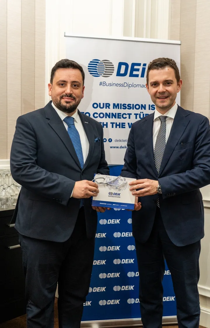 Forumi në Antalya: Diskutohet rritja e tregtisë Türkiye–Maqedoni e Veriut