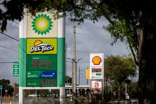 Oil jumps as US and Iran disagree on peace proposal