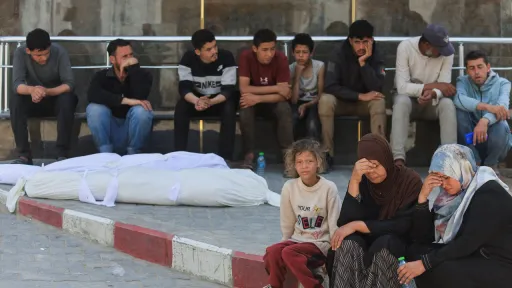 غزة.. 18 ألف شخص ينتظرون العلاج وارتفاع حصيلة شهداء الإبادة إلى 72 ألفاً و551