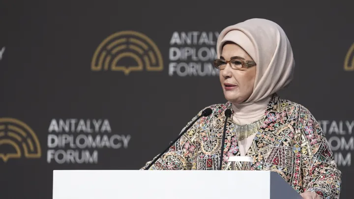 Primeira-dama participa no painel 'Um Coração para a Palestina' no Fórum de Diplomacia de Antália