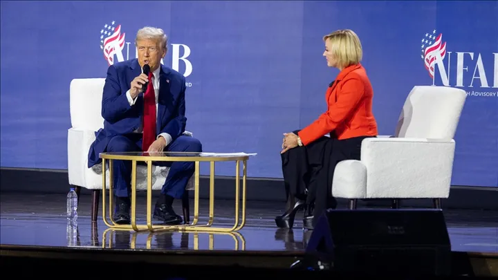 Личната духовна советничка на Трамп критикувана затоа што го споредила со Исус Христос