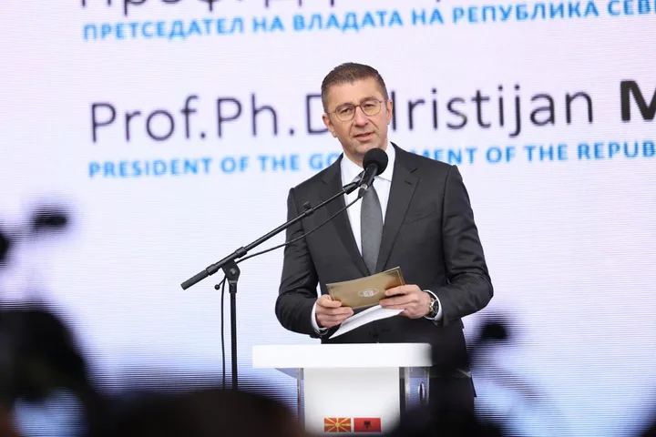 Поставен камен-темелникот на далновод од ТС „Битола 2“ на граничниот премин Ќафасан