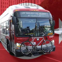 El regreso de Türkiye al Mundial, celebrado en Los Ángeles con mensajes en las calles: “Bienvenidos”