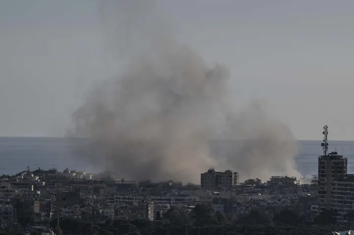 At least 10 more killed, three wounded in Israeli air strikes on southern Lebanon