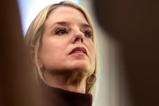 Nächster Abgang im Kabinett: Trump setzt Justizministerin ab