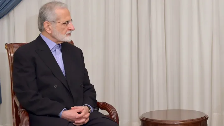 Советник Хаменеи ранен, его жена погибла