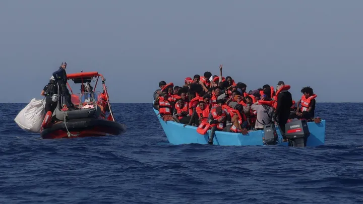 Four migrants survive five days at sea after boat capsizes off Libya