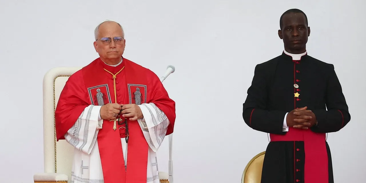 Papa Leão exorta Angola a superar as "divisões" durante uma missa a que assistiram 100 000 pessoas