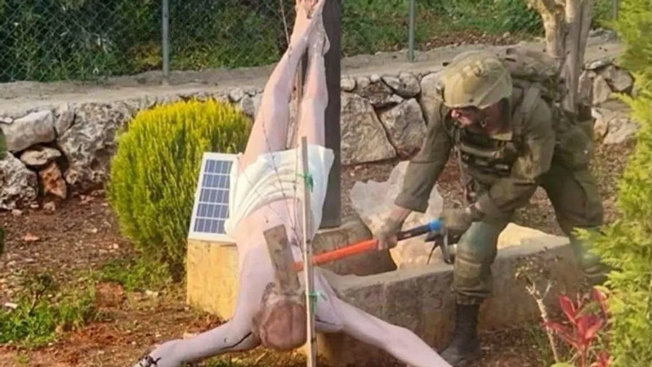 Sojan Isra’ila na shan suka bayan ya lalata mutum-mutumin Yesu a Lebanon