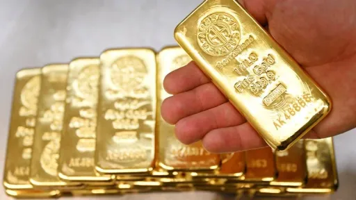 تراجع أسعار الذهب وسط ارتفاع الدولار مع تجدد التوتر بين واشنطن وطهران