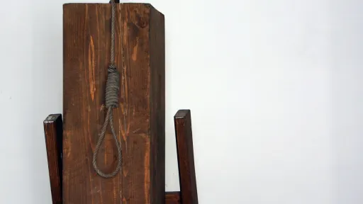 Иран Израиль барлау қызметімен байланысы бар екі адамды өлім жазасына кесті