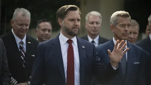 Медиуми: Потпретседателот на САД се упатува кон Исламабад на разговори за Иран