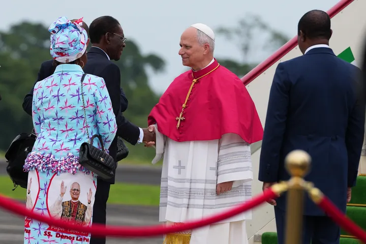 Le pape arrive en Guinée équatoriale pour la dernière étape de sa tournée en Afrique