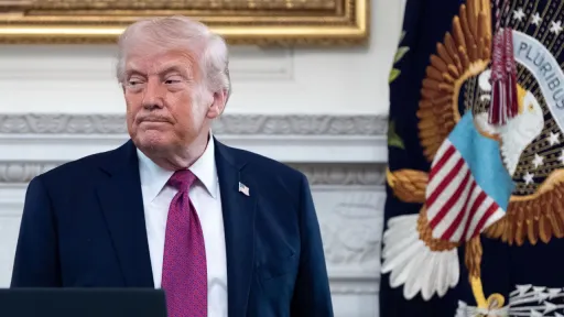 ترمب يمدد الهدنة مع إيران.. وطهران: مناورة لكسب الوقت تمهيداً لهجوم مباغت