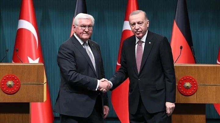 Erdoğan në telefonatë me presidentin gjerman, paralajmëron se lufta rajonale po e dobëson Evropën