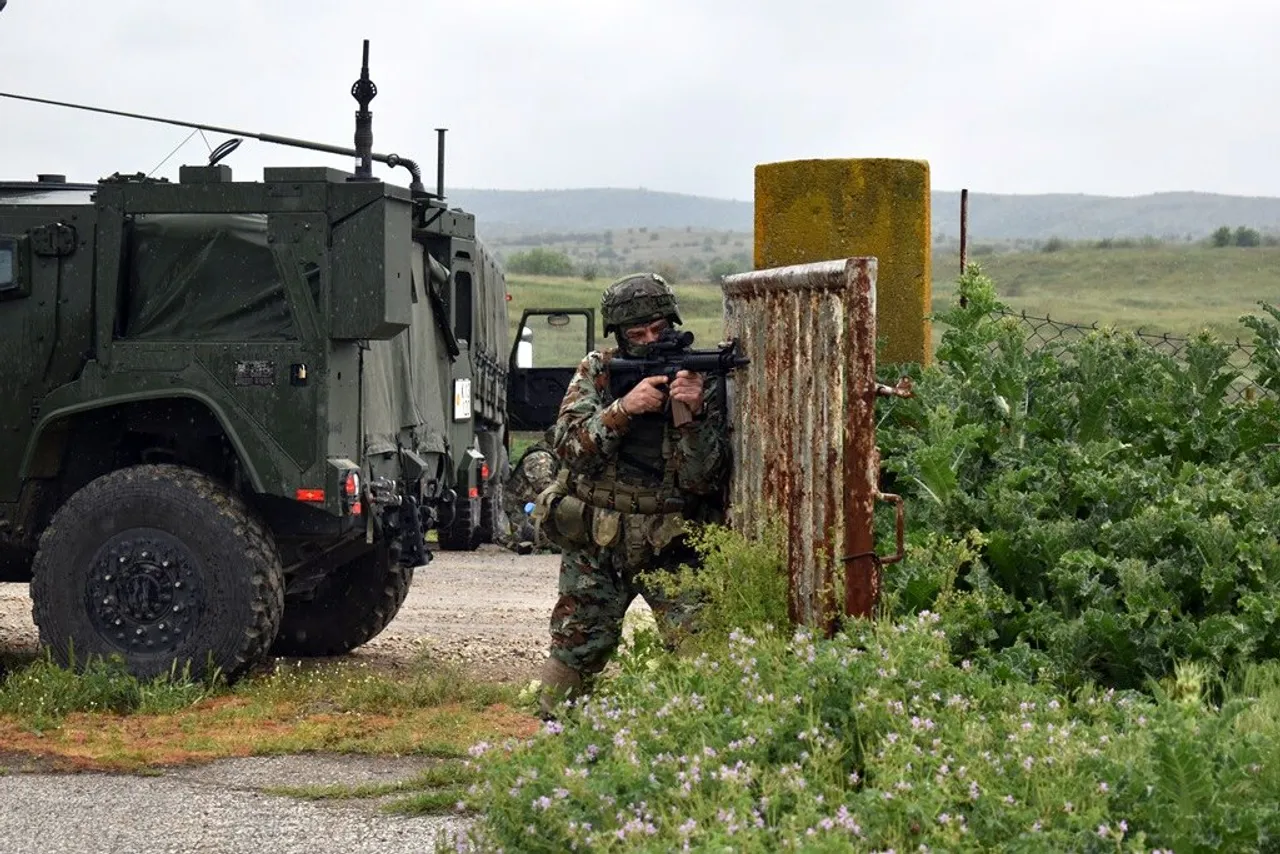 Ushtria e Maqedonisë së Veriut intensifikon stërvitjet taktike të LPBG-së në “BLESOK 26”