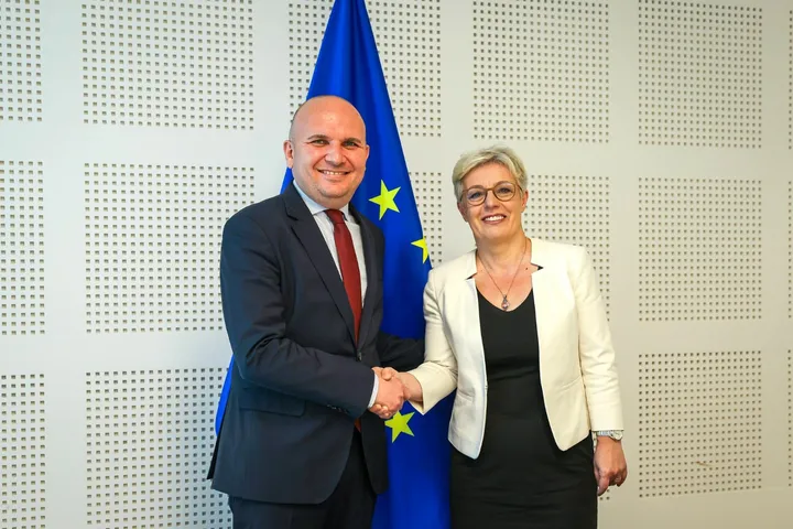 Ministrja Gërvalla diskuton në Bruksel me Kyuchyuk për zhvillimet në drejtësi