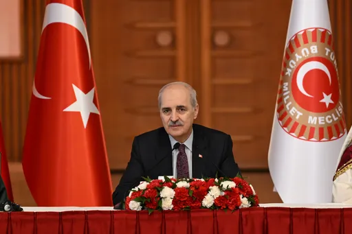 رئيس البرلمان التركي: البشرية تشهد أصعب مرحلة في تاريخ الأطفال
