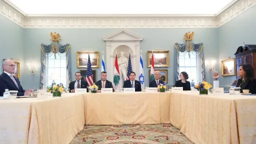 Израиль нарушает режим прекращения огня в Ливане в преддверии переговоров