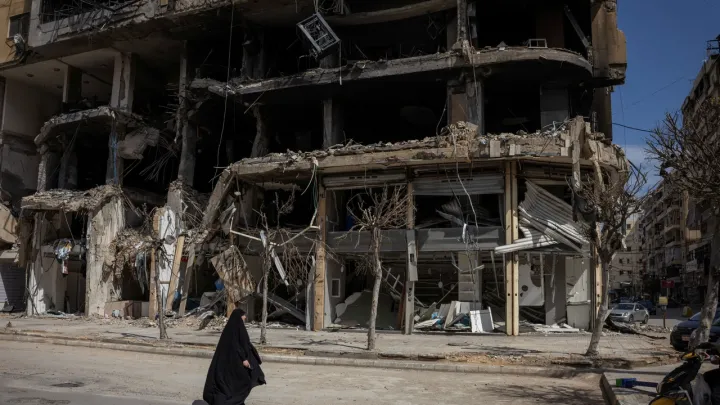 رغم الهدنة.. قتيل وجرحى في لبنان ودمار واسع في خروقات إسرائيلية متواصلة