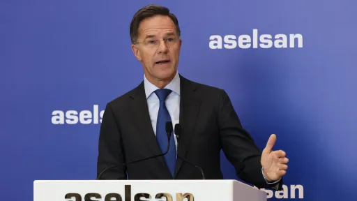 دبیرکل ناتو: ناتو می‌تواند از انقلاب صنعت دفاعی ترکیه درس بگیرد