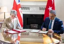 Türkiye dhe Britania nënshkruajnë dokumentin e "partneritetit strategjik"