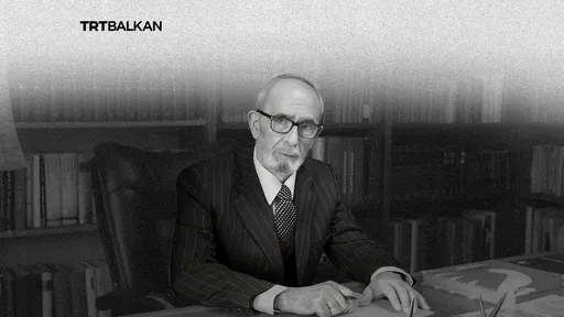 Ndërron jetë akademiku Rexhep Qosja