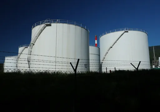 الطاقة الدولية تحذر من نفاد وقود الطائرات بأوروبا وسط ارتفاع أسعار النفط