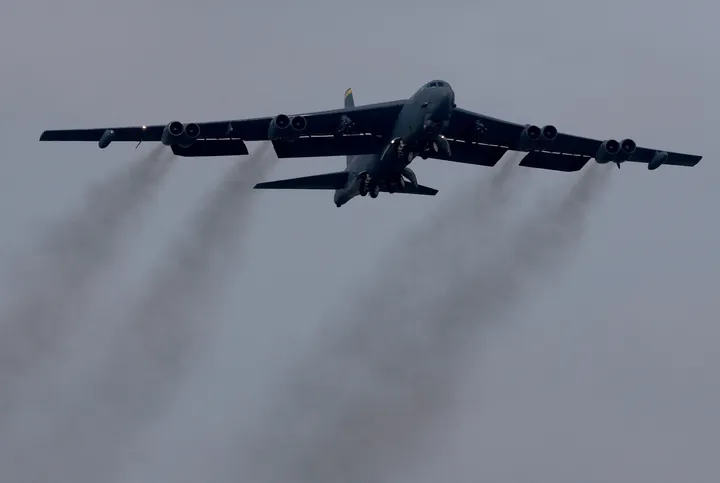 UK defence chief’s aircraft hit by signal jamming near Russian border