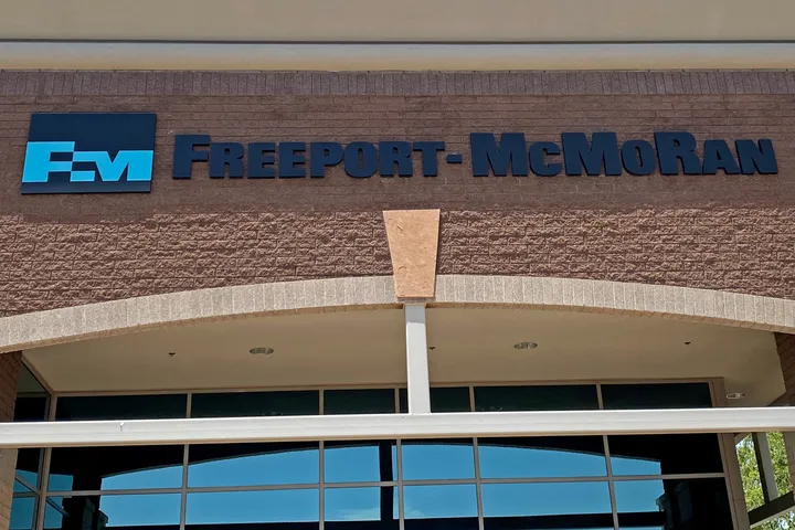 Produksi tambang Grasberg terhambat, saham Freeport-McMoRan anjlok 8 persen