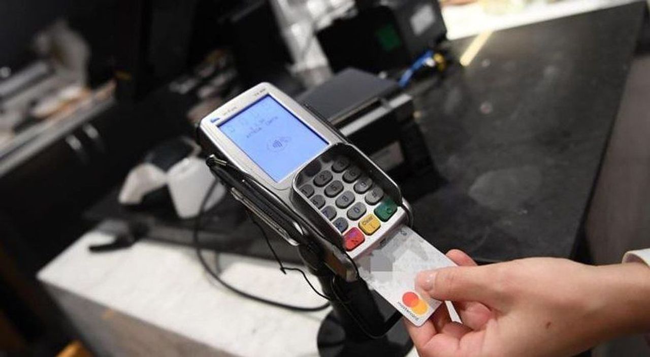 Shqipëri  bizneset duhet të pajisen me terminale POS deri më 30 maj
