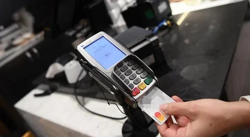 Shqipëri, bizneset duhet të pajisen me terminale POS deri më 30 maj