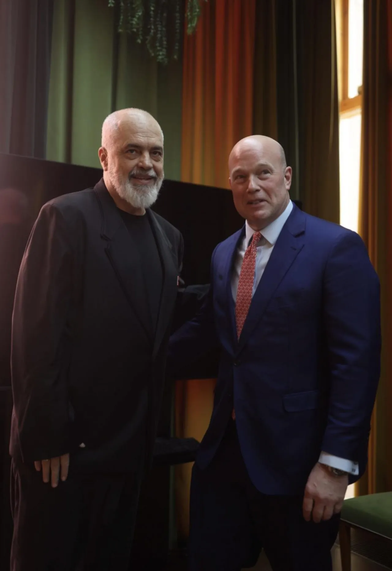 Rama pret në Tiranë ambasadorin e SHBA-së në NATO